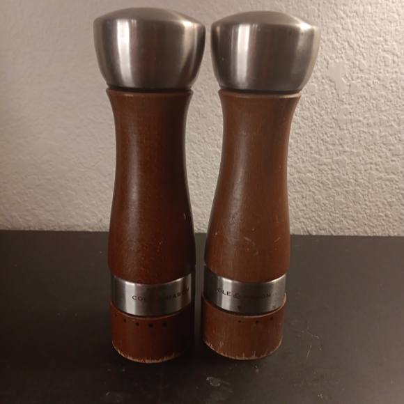 EXQUISITE VTG COLE & MASON Oldbury Wood Salt and Pepper Grinder Set. - Picture 2 of 7